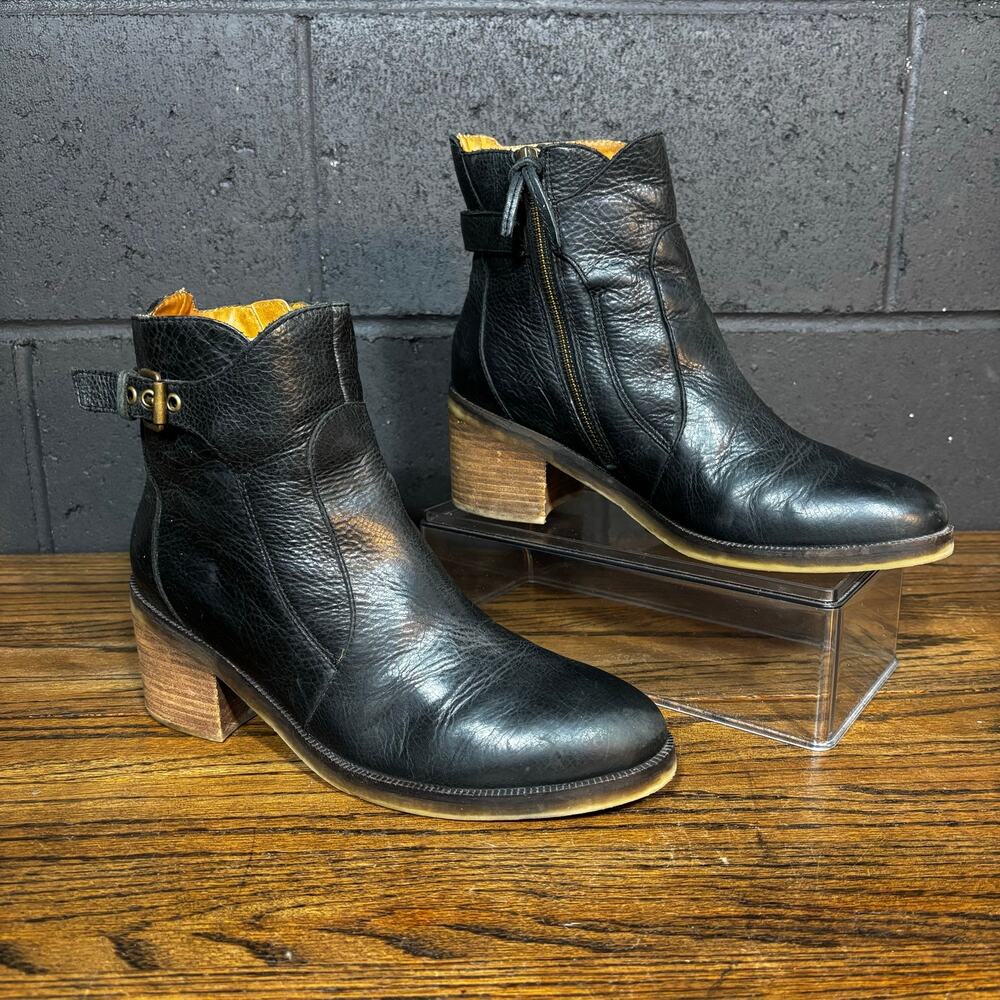 Latigo Women’s Black Leather Ankle Boots Block Heel Size 9
